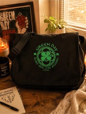 Vintage 2003 Green Day Kiss Me I’m Punk Cinder Block Messenger Bag Rare Y2K